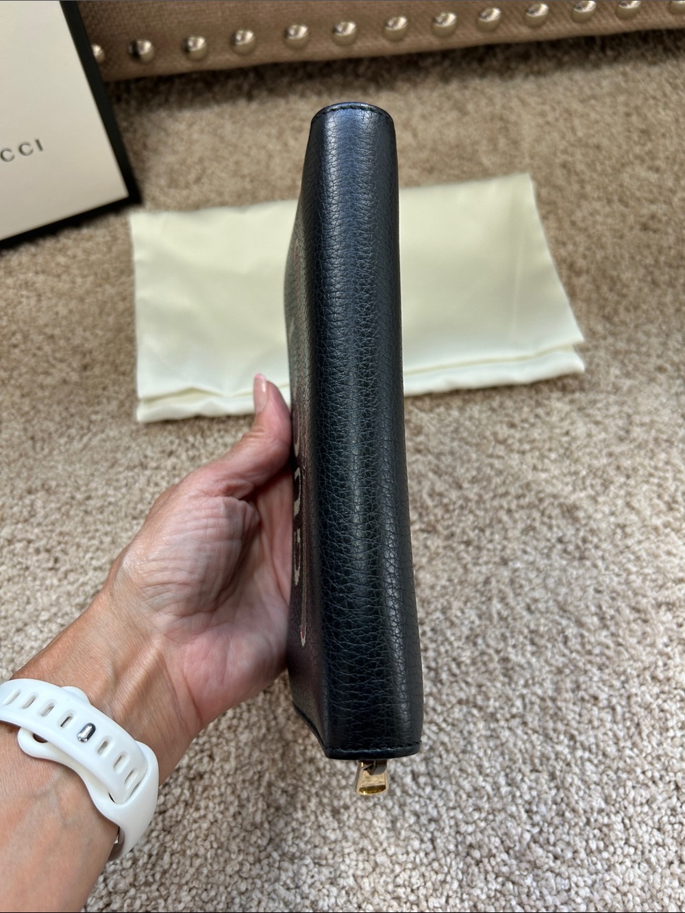 Gucci Black Leather Zip Wallet with Green-Red Stripe - Picture 5 of 16